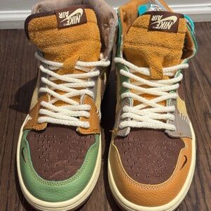 Nike Air High-Top Sneakers with Brown and Green Accents